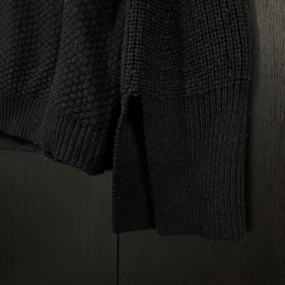 Sweater - Picture 2 of 4